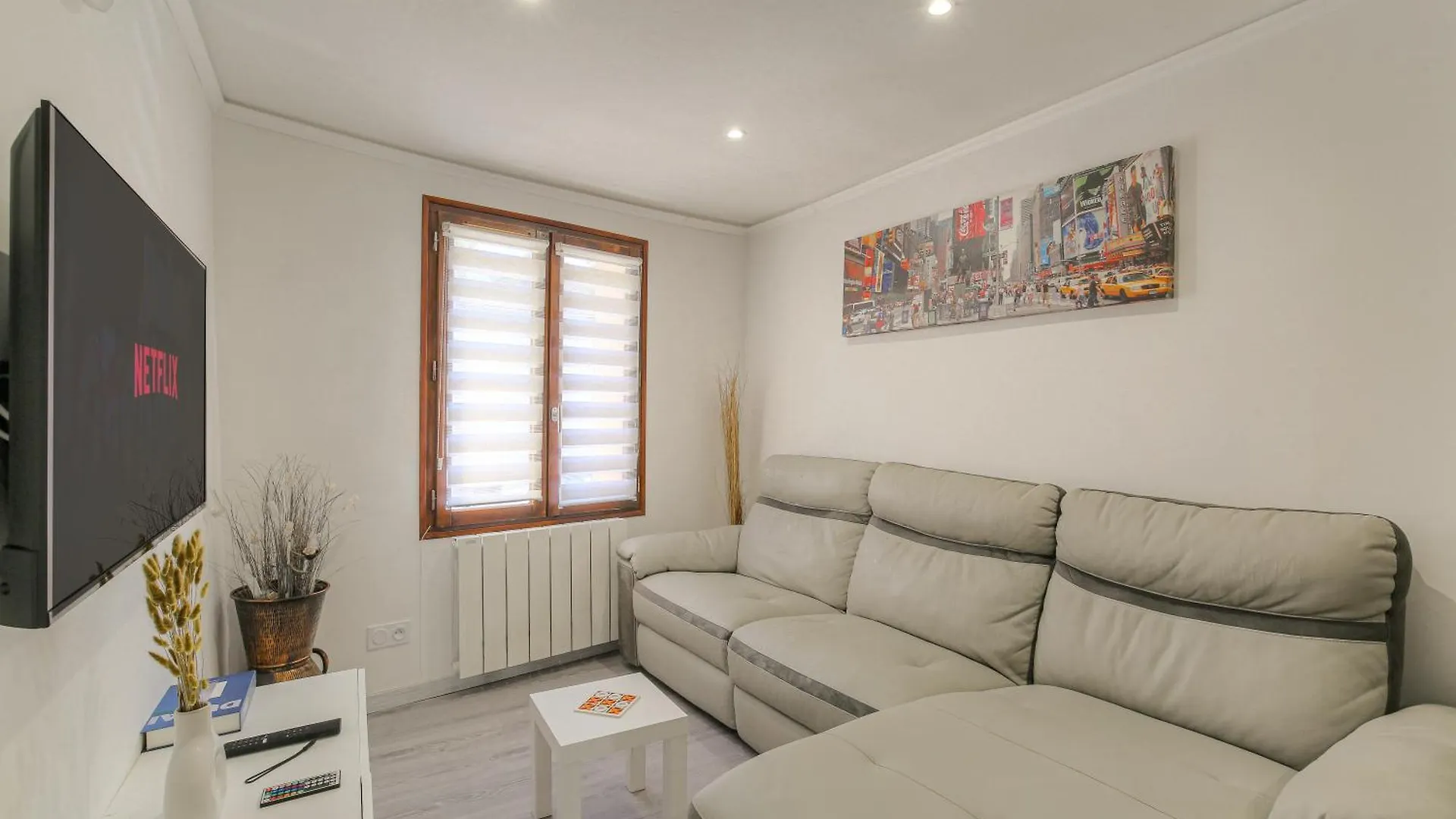 La Suite Neuvilloise Neuville-sur-Saône Hébergement de vacances